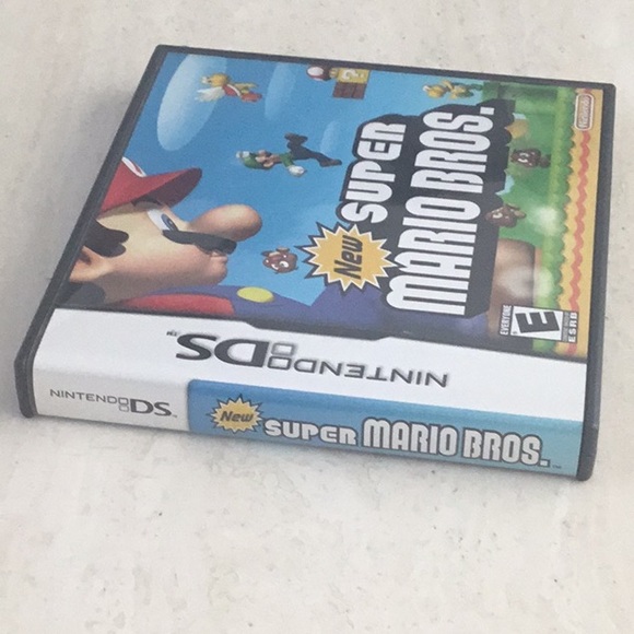 New Super Mario Bros Nintendo DS Game Complete In Box CIB - Picture 4 of 15
